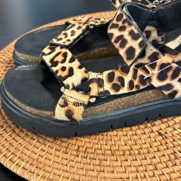 All black brand, jungle low form Leopard Print cow fur Sandals with Black Soles - Picture 5 of 9